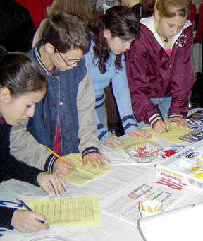 Student interacting with SRS employee